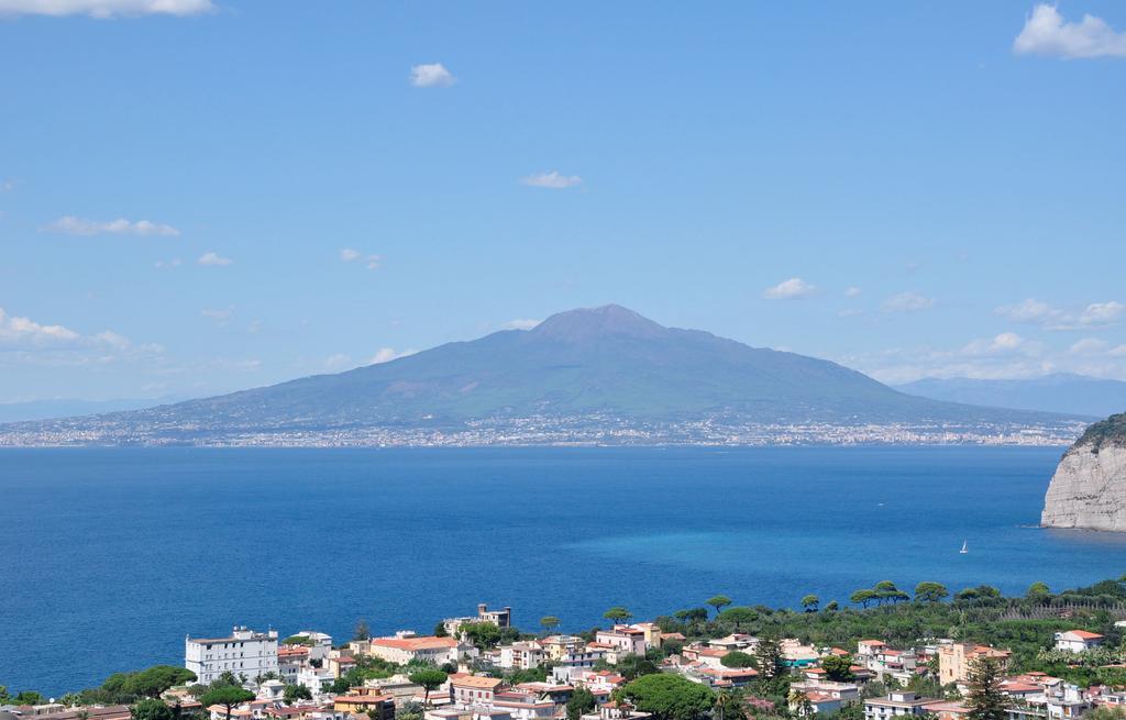 Villa Sorrento Flats エクステリア 写真