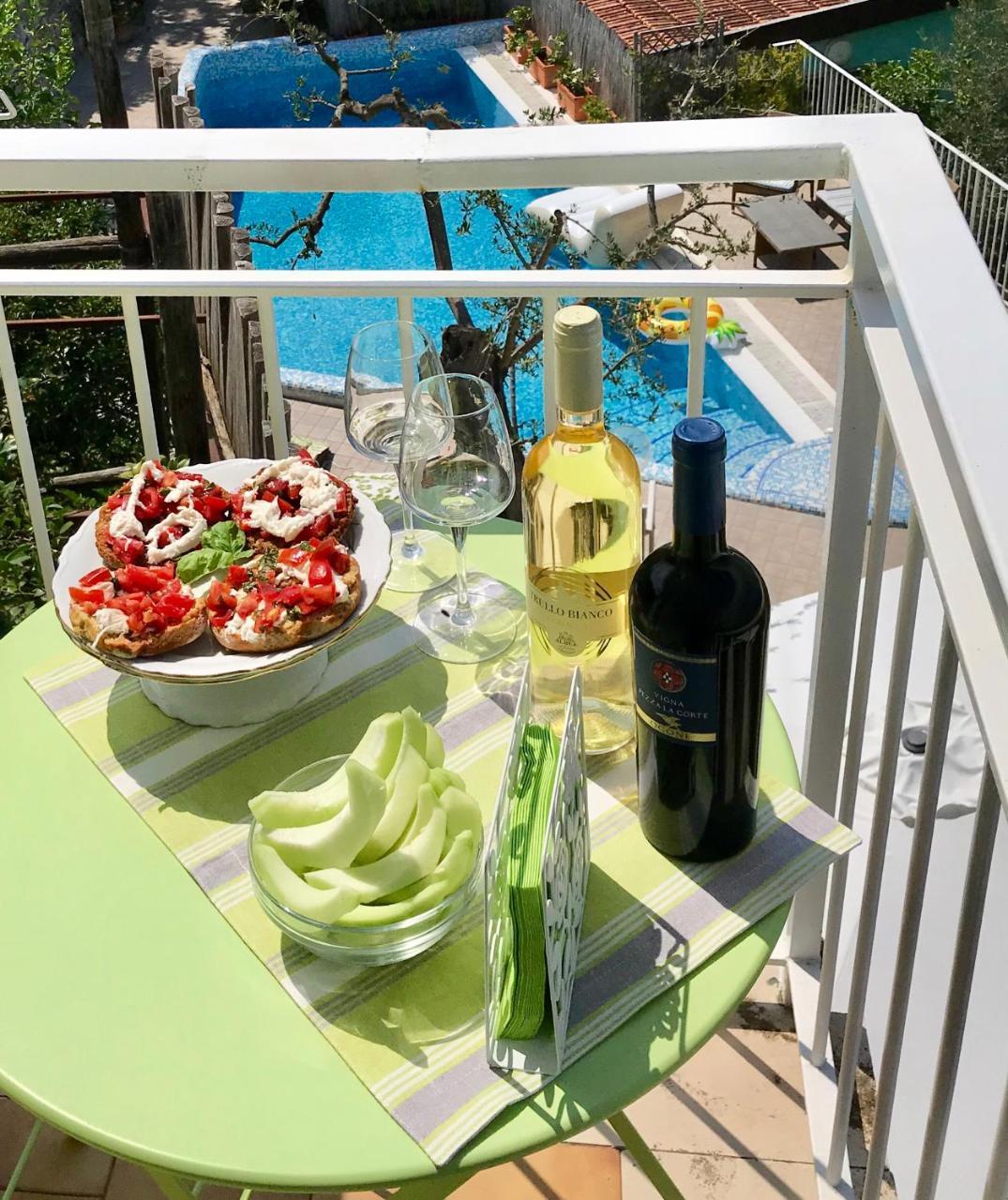 Villa Sorrento Flats エクステリア 写真