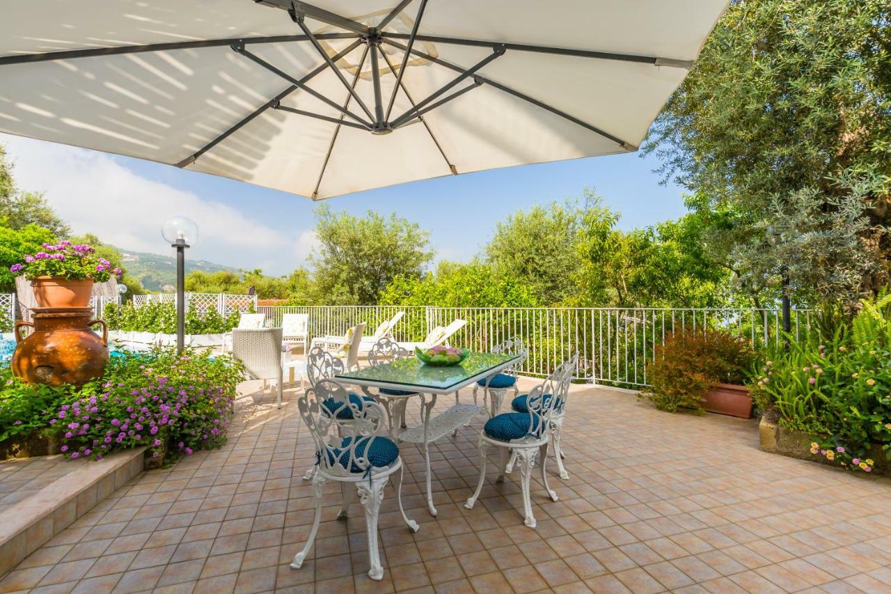 Villa Sorrento Flats エクステリア 写真