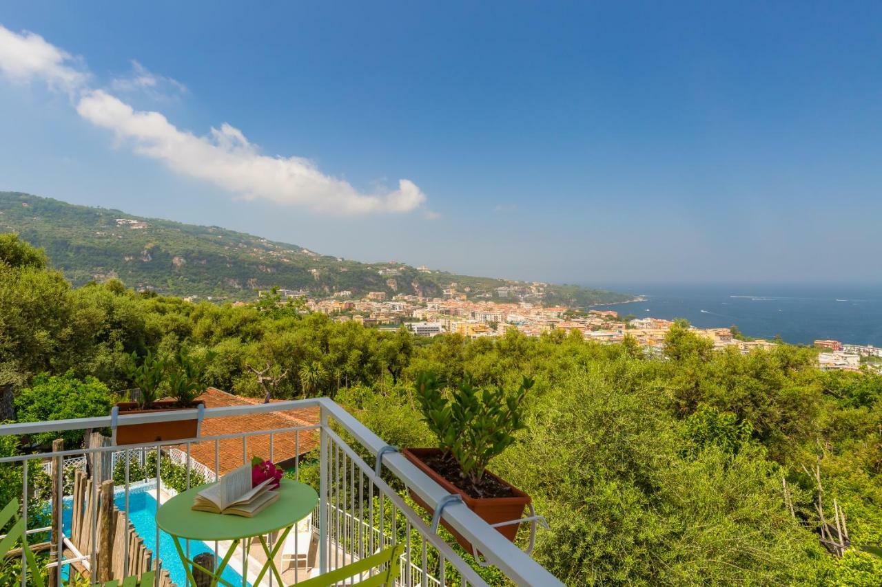Villa Sorrento Flats エクステリア 写真