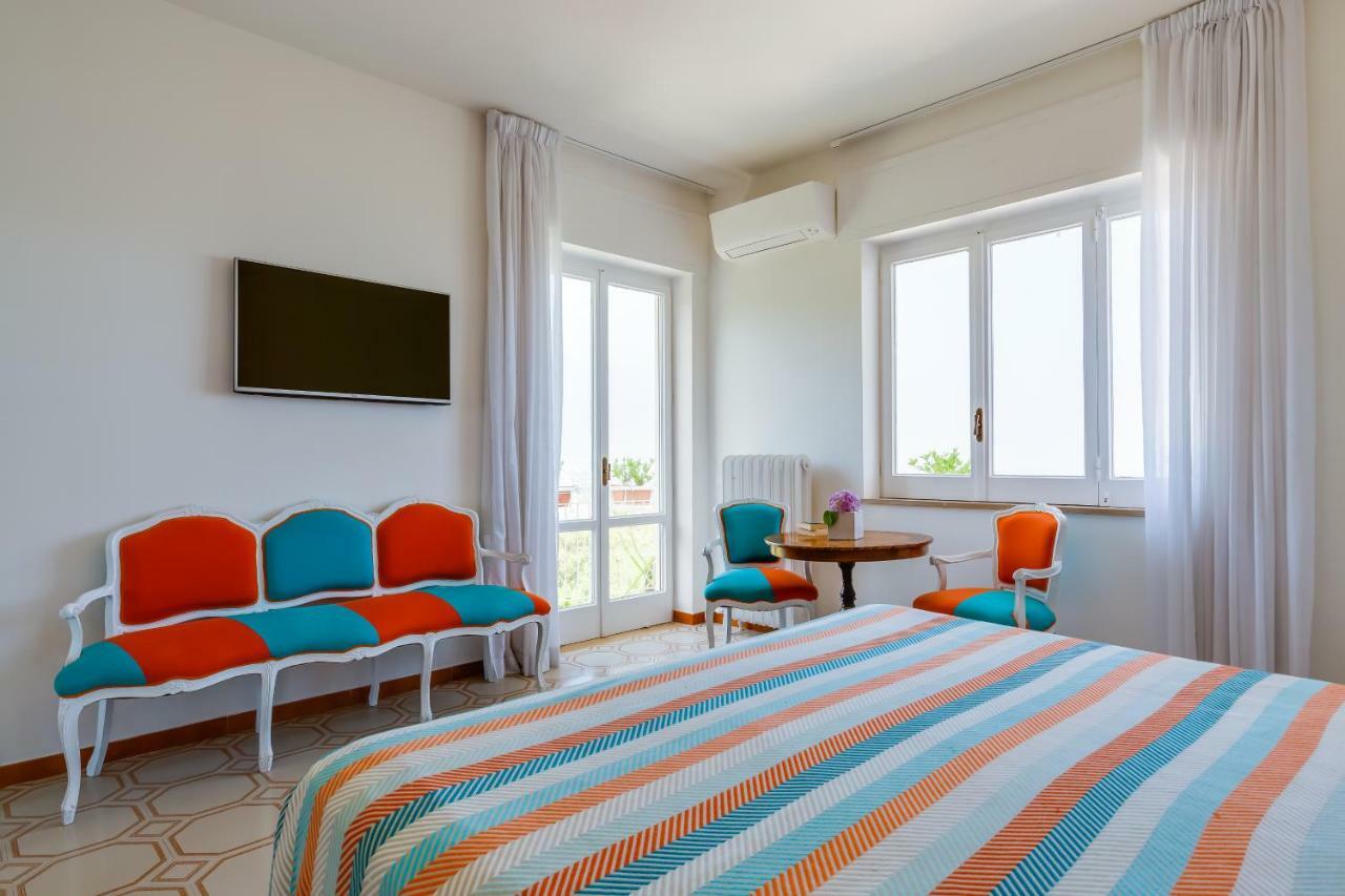 Villa Sorrento Flats エクステリア 写真