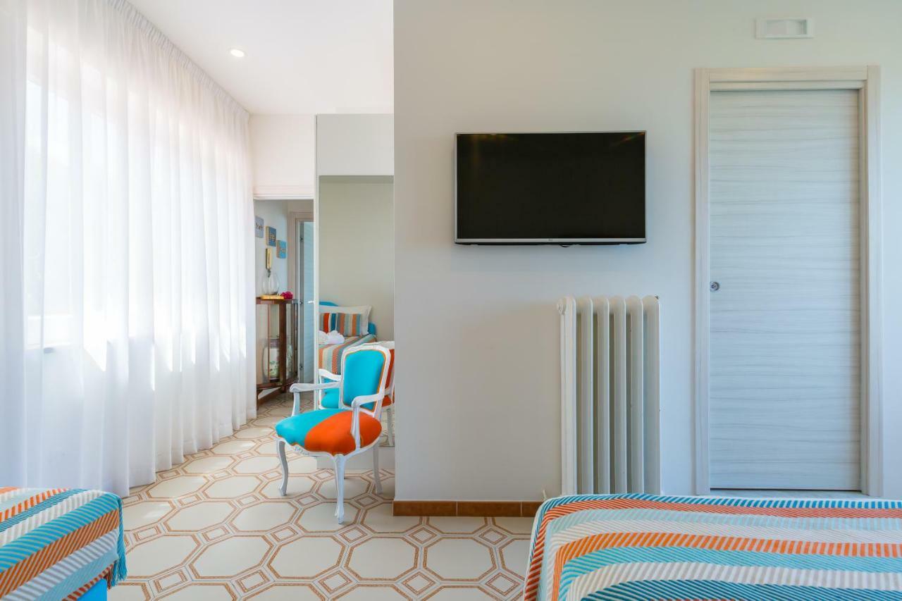 Villa Sorrento Flats エクステリア 写真