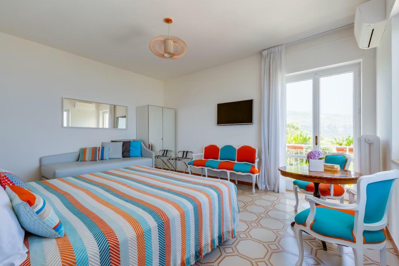 Villa Sorrento Flats エクステリア 写真