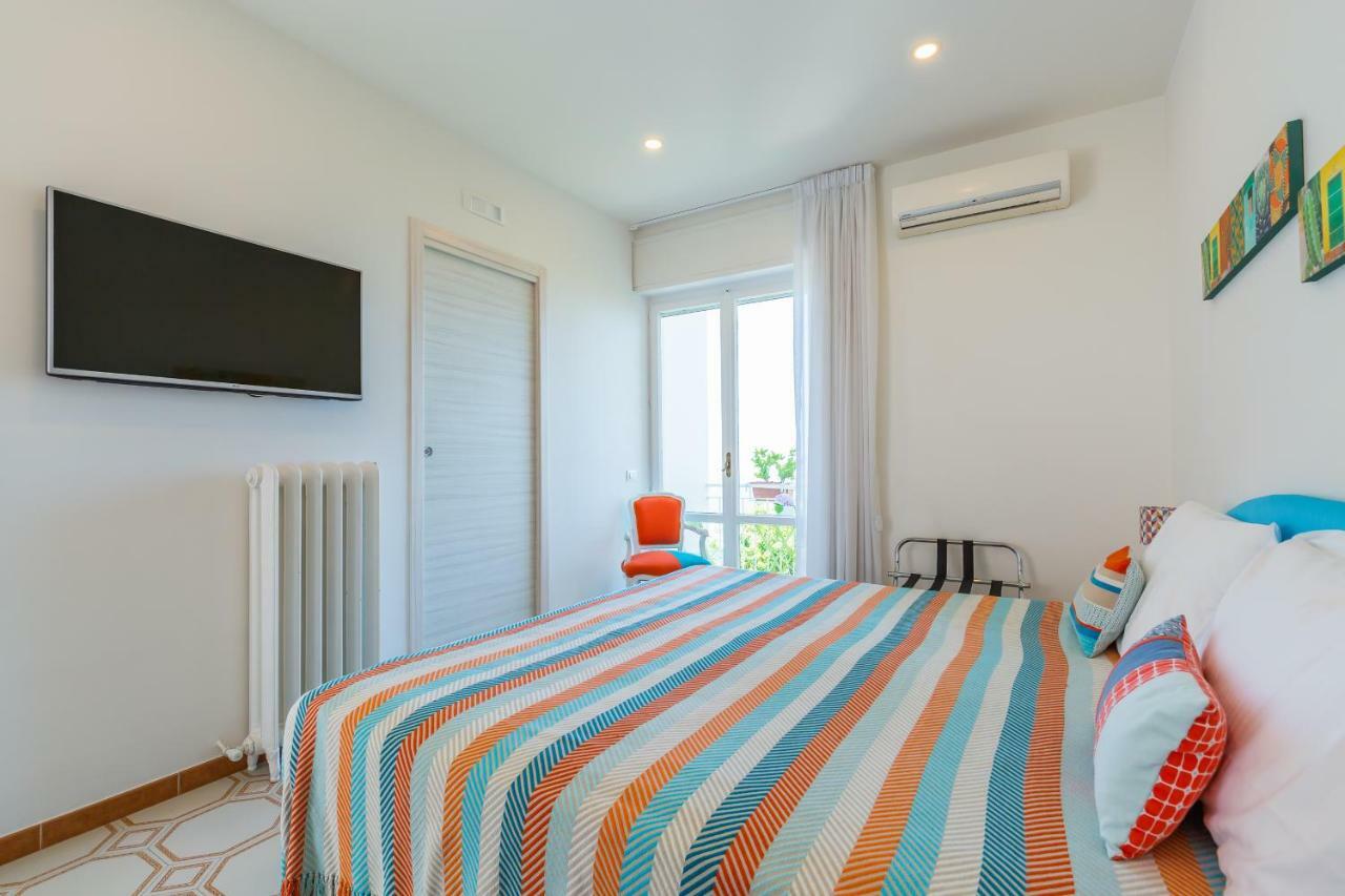 Villa Sorrento Flats エクステリア 写真