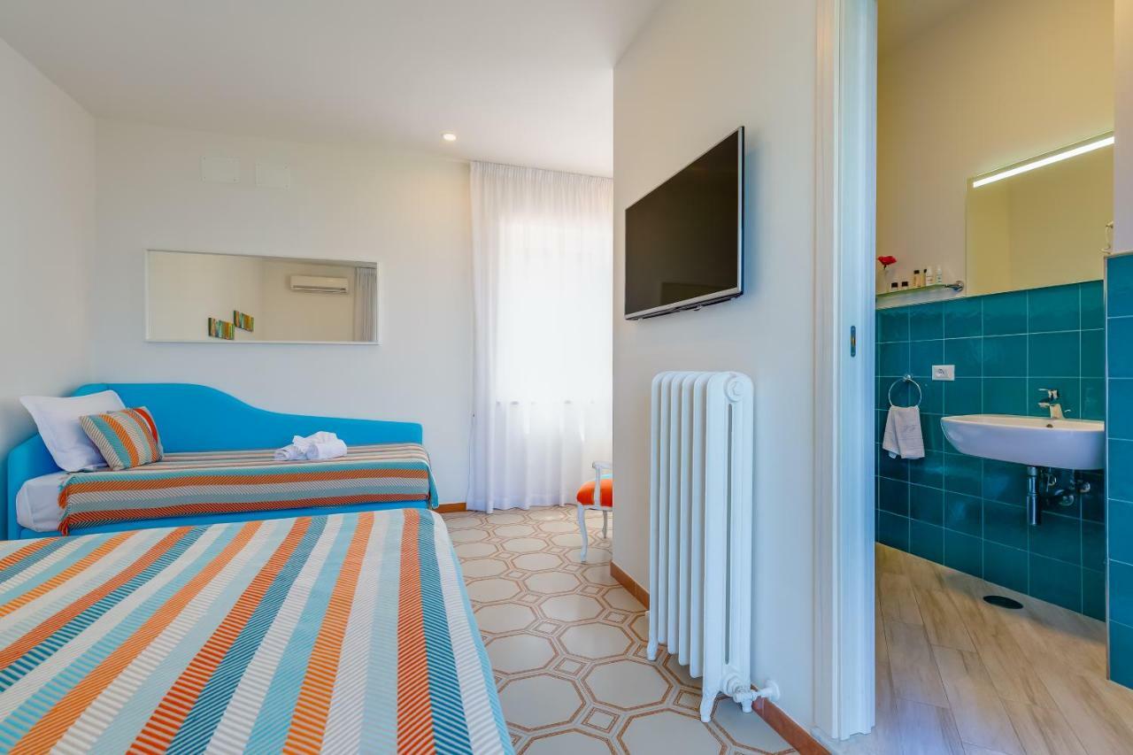 Villa Sorrento Flats エクステリア 写真