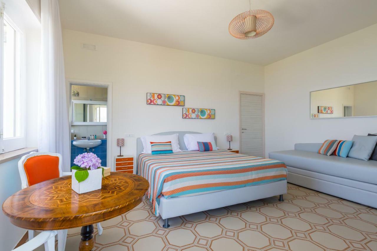 Villa Sorrento Flats エクステリア 写真
