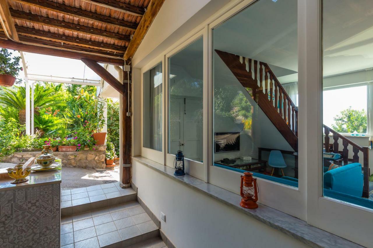 Villa Sorrento Flats エクステリア 写真
