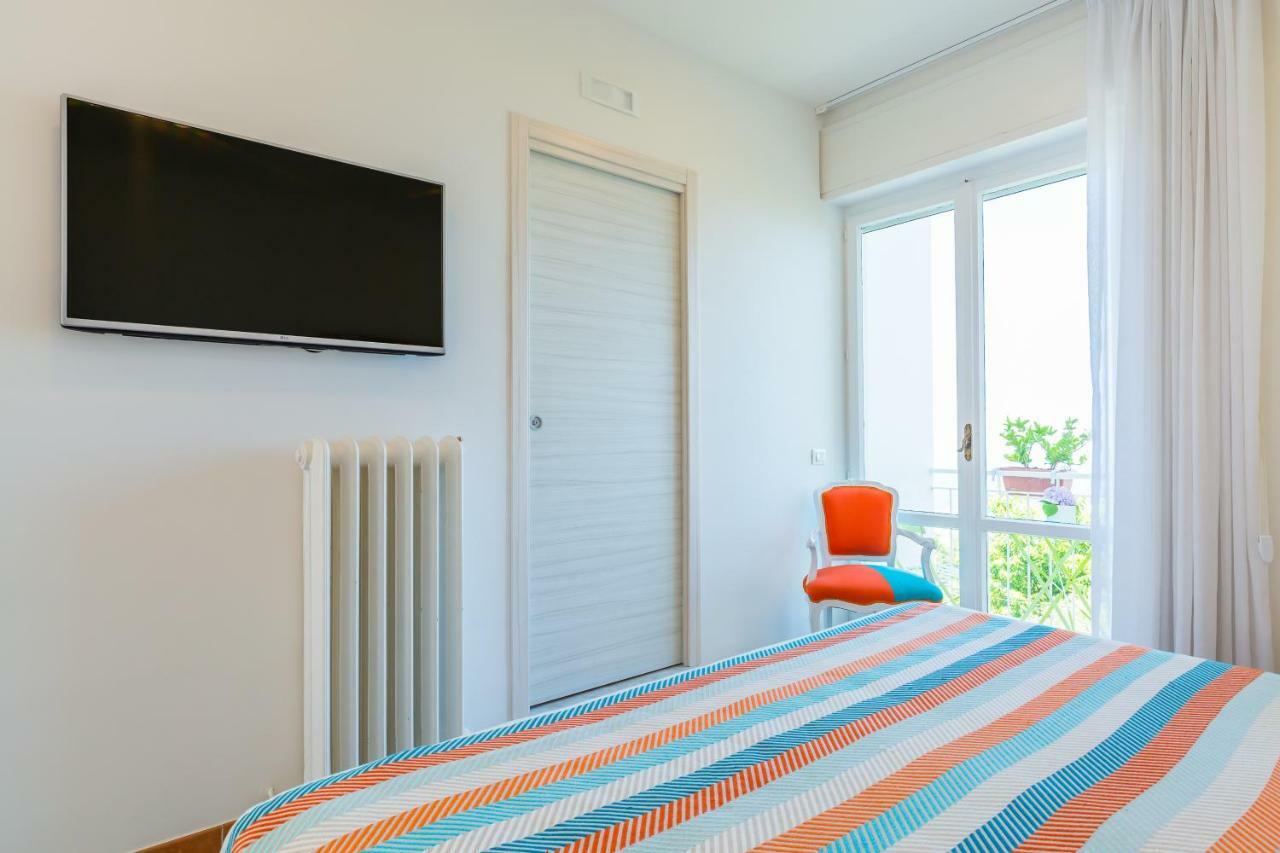 Villa Sorrento Flats エクステリア 写真